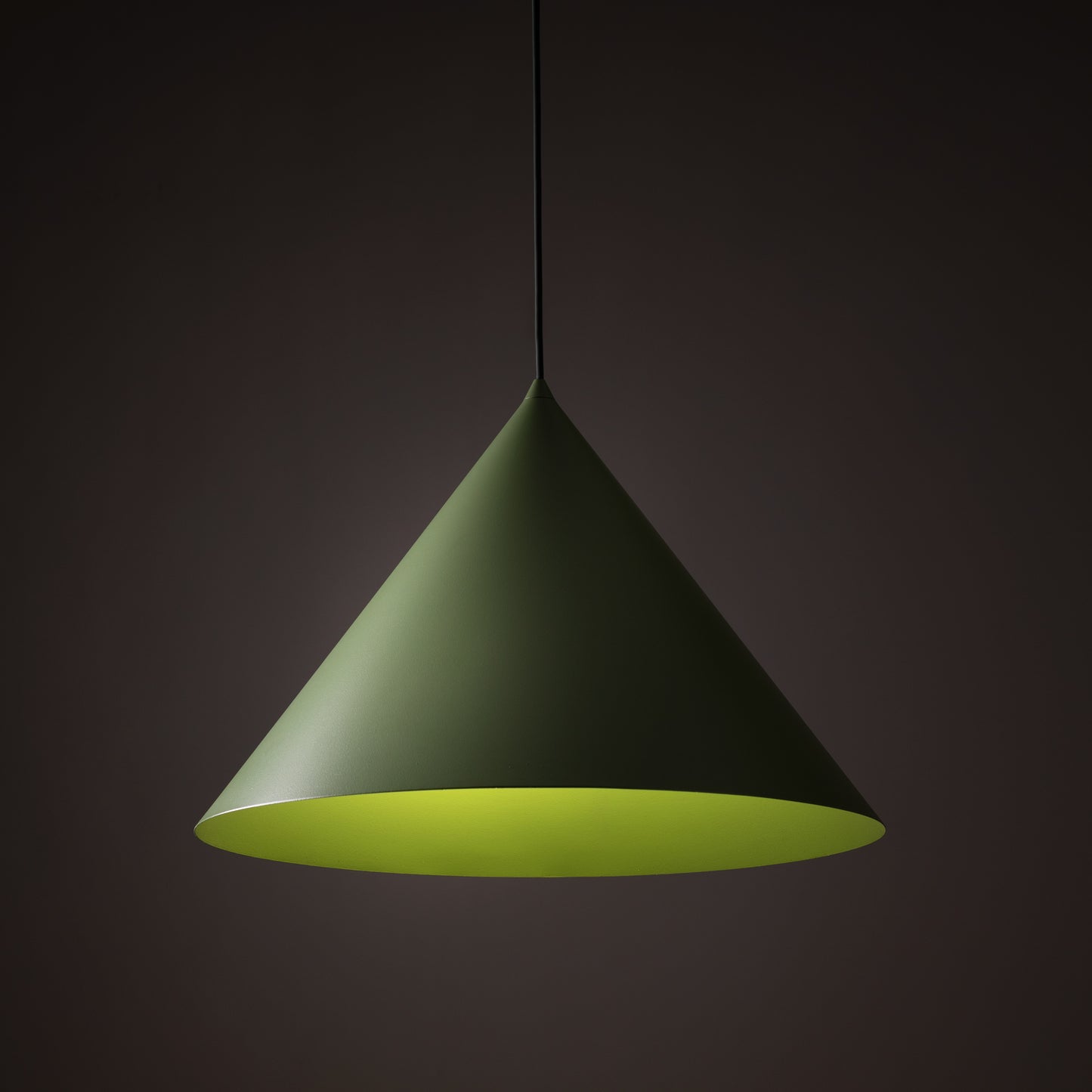 Suspension minimaliste moderne extra large noire CONO