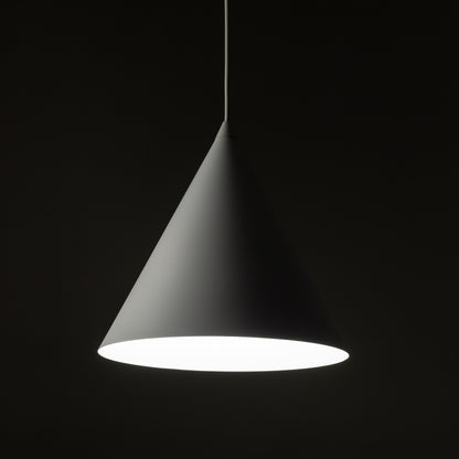 Suspension CONO blanche de taille moyenne, moderne et minimaliste