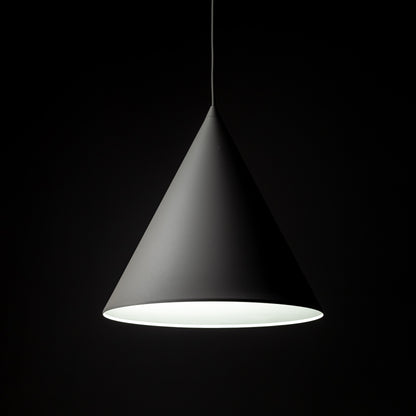 Grande suspension minimaliste moderne beige CONO