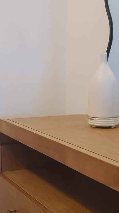 Lampe de table moderne Miki en verre avec globe, idéale pour la chambre, la table de chevet, le salon et comme éclairage d'ambiance.
